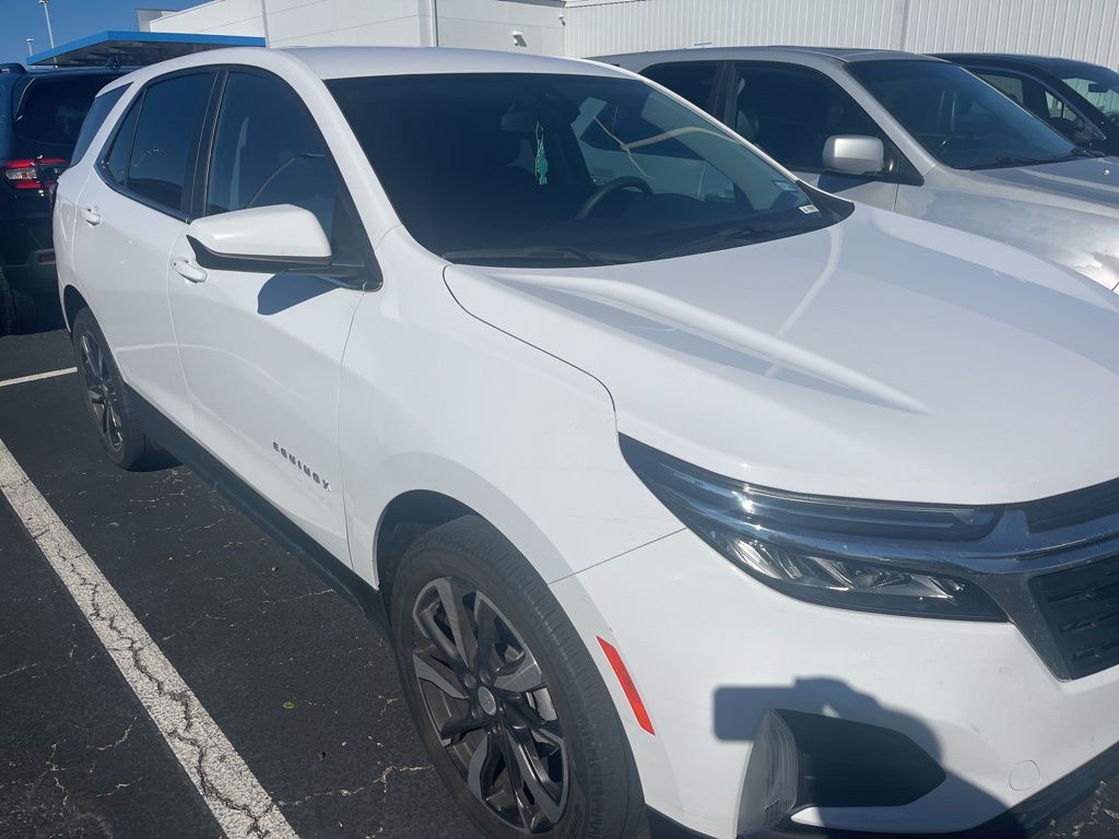 Thumbnail: 2022 Chevrolet Equinox - 3