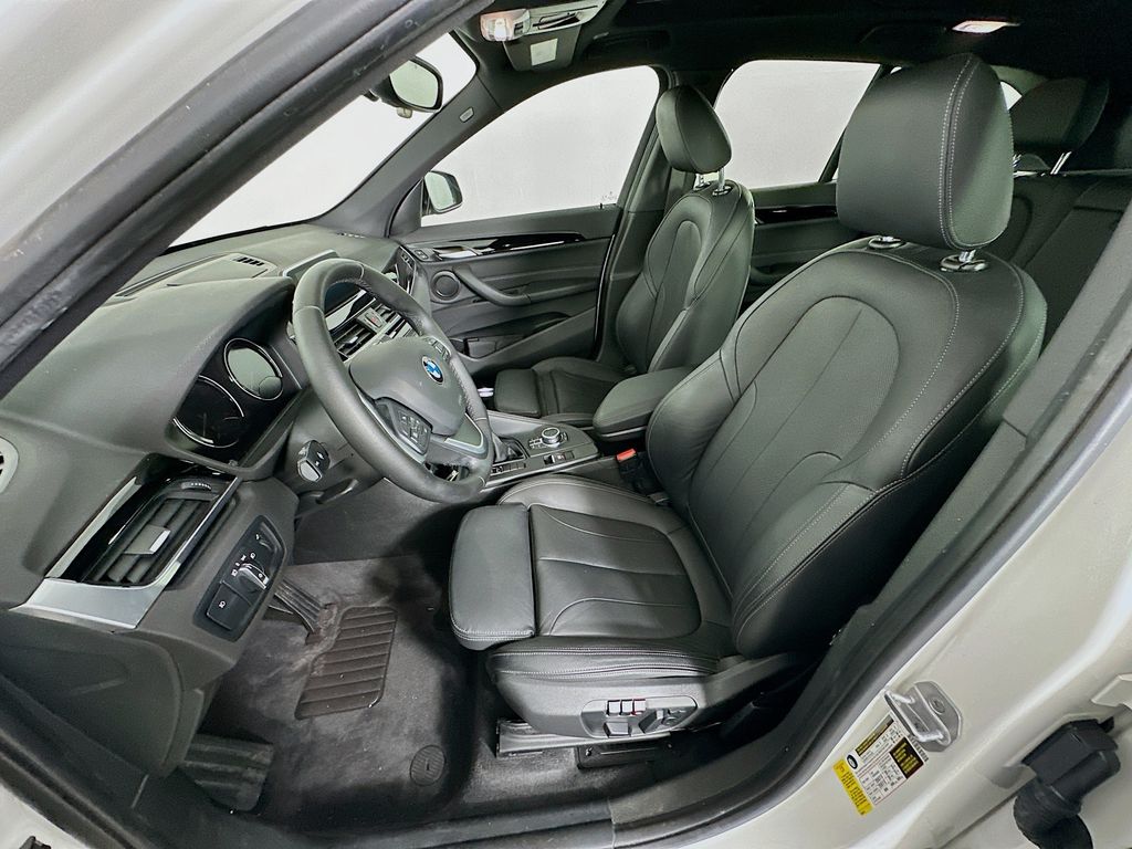 Thumbnail: 2018 BMW X1 - 21