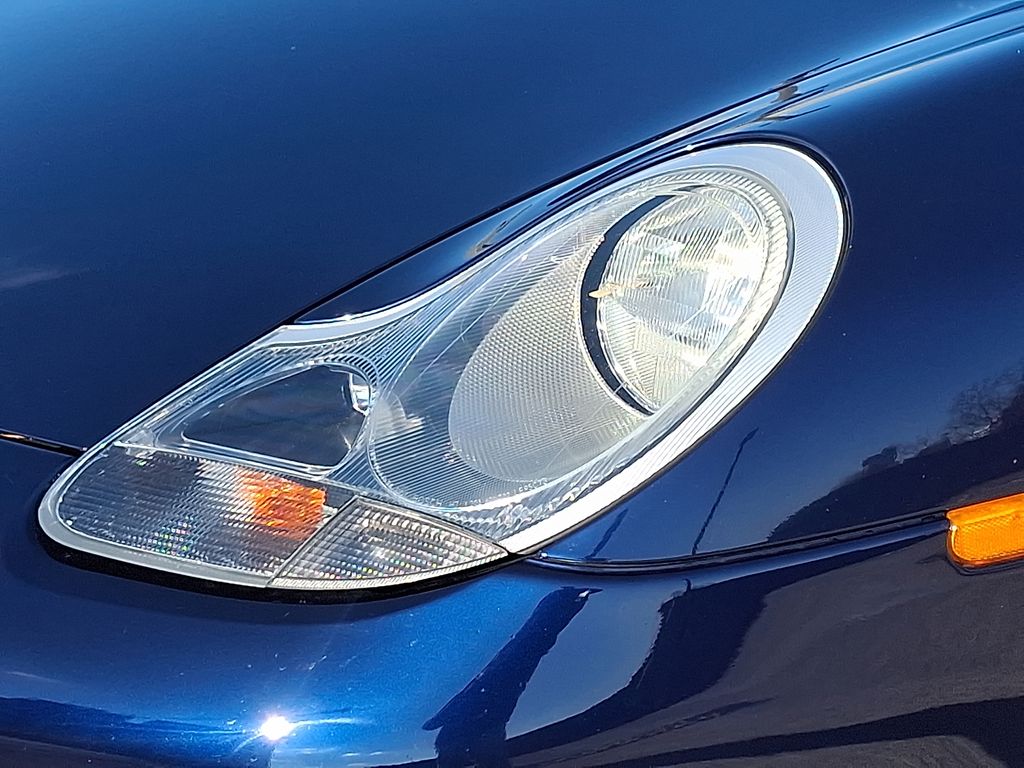 Thumbnail: 2001 Porsche 911 - 11