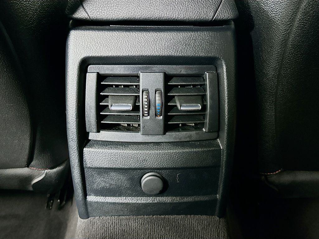 Thumbnail: 2015 BMW 4 Series - 26