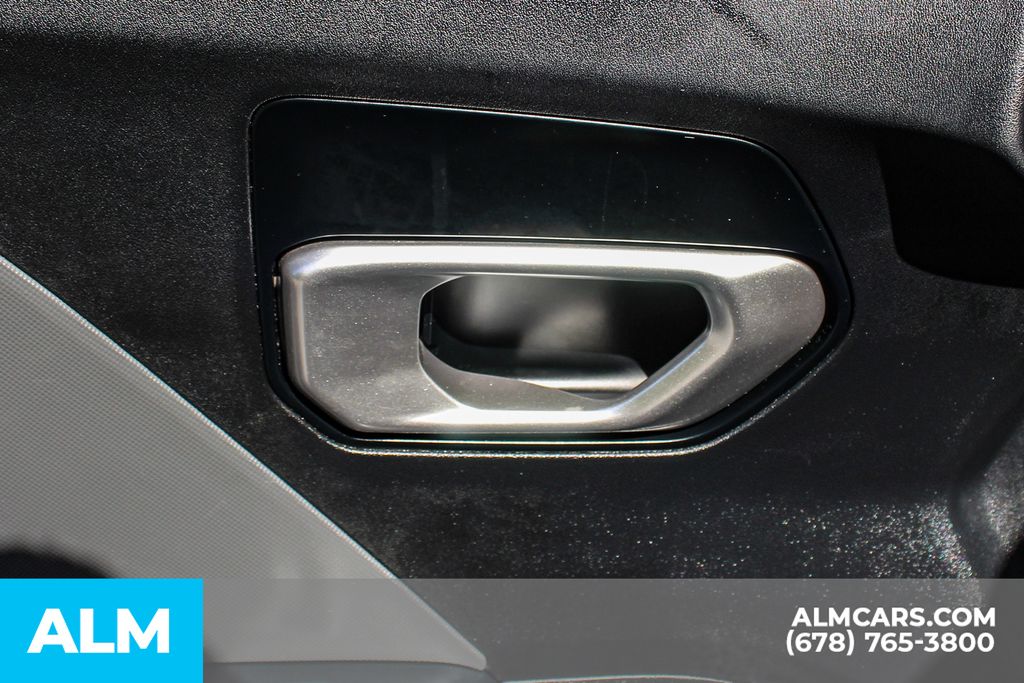 Used 2025 Blue Kia LXS image 39