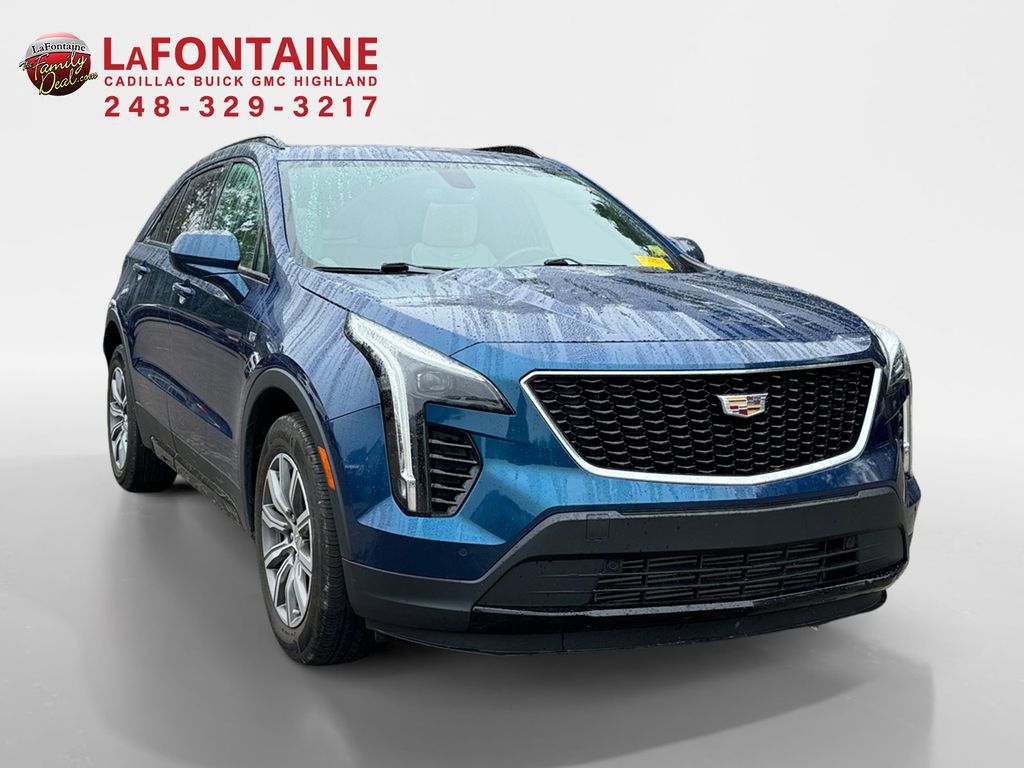 2019 Cadillac XT4 Sport 3