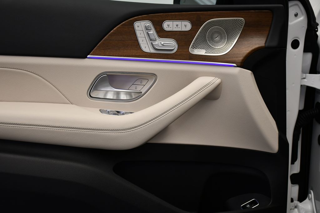 Thumbnail: 2026 Mercedes-Benz GLE - 31