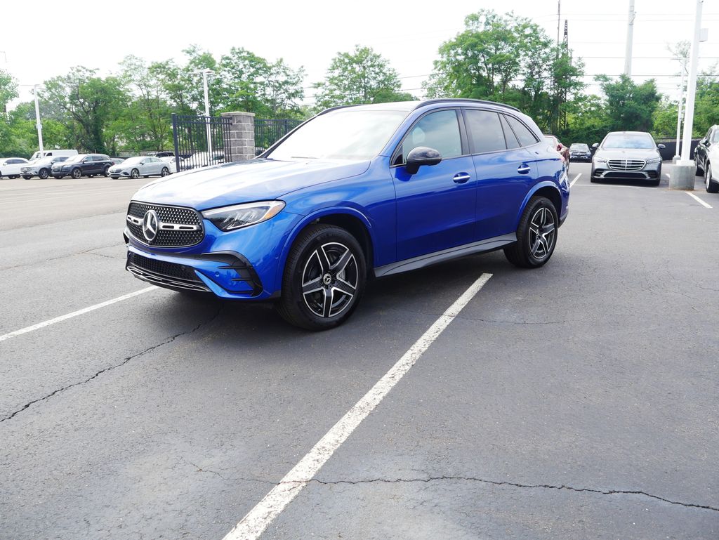 Starling Blue Metallic 2025 Mercedes-Benz GLC SUV / Crossover All-Wheel Drive 9-Speed Automatic