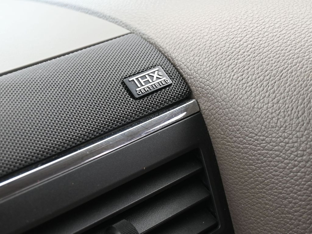 Used 2016 Midnight Lincoln Select image 23