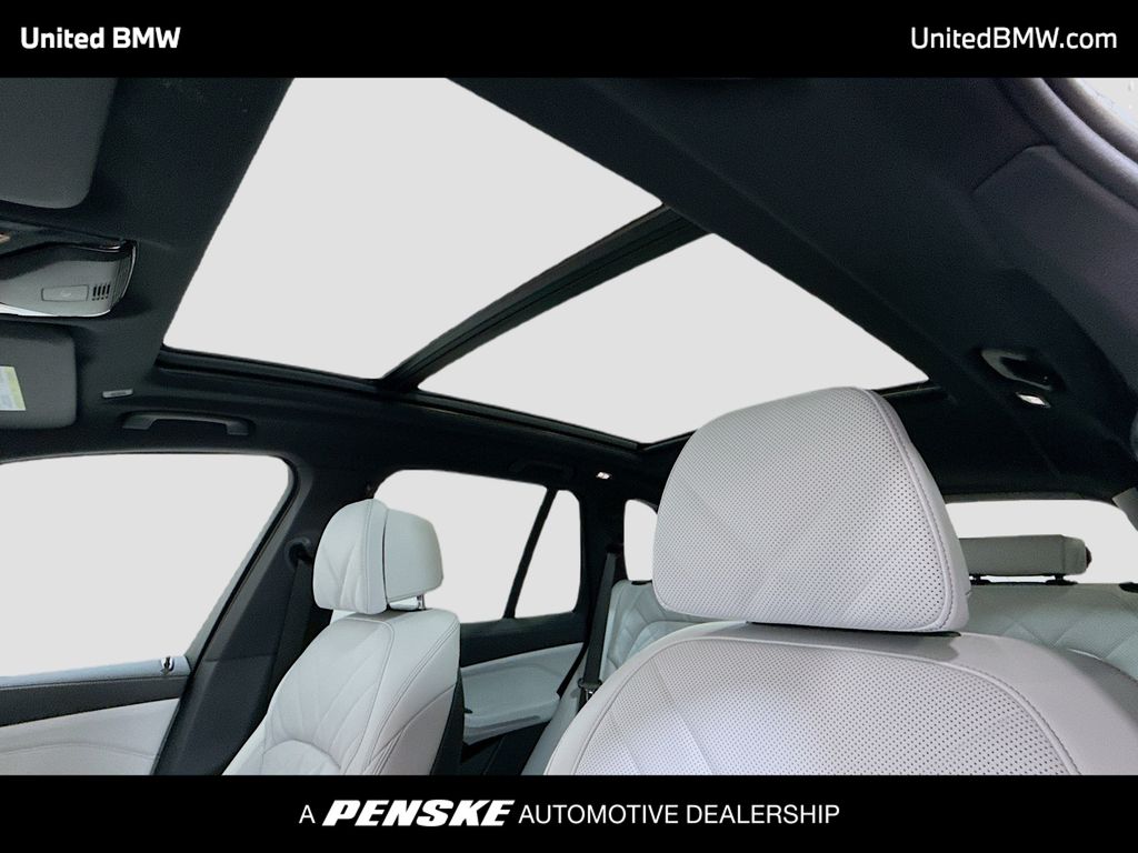 Thumbnail: 2026 BMW X5 - 12