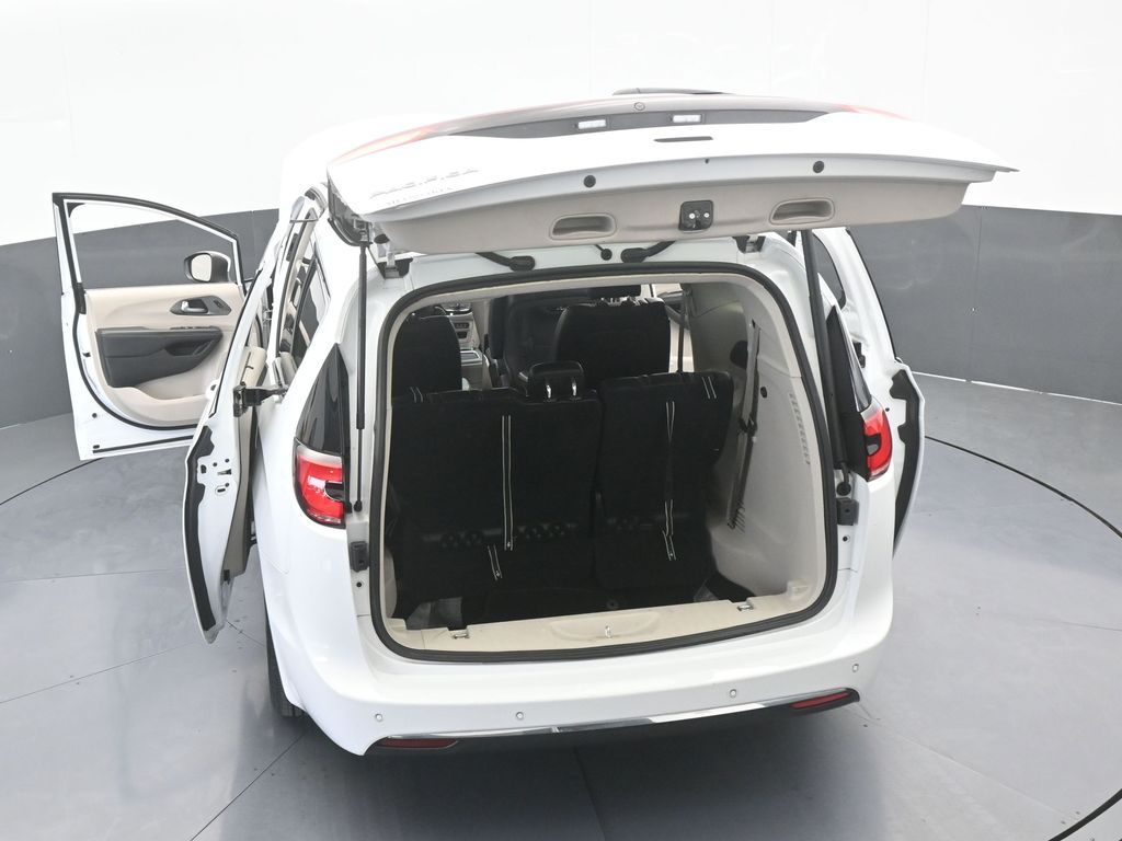 Used 2023 Bright White Clearcoat Chrysler Touring L image 67