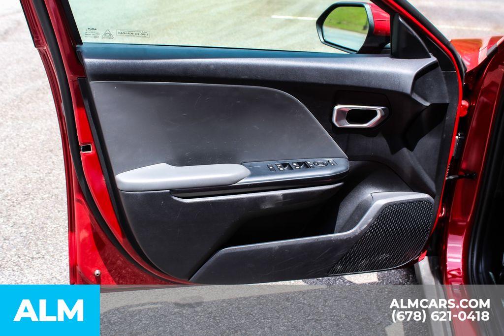Used 2025 Red Kia LXS image 29