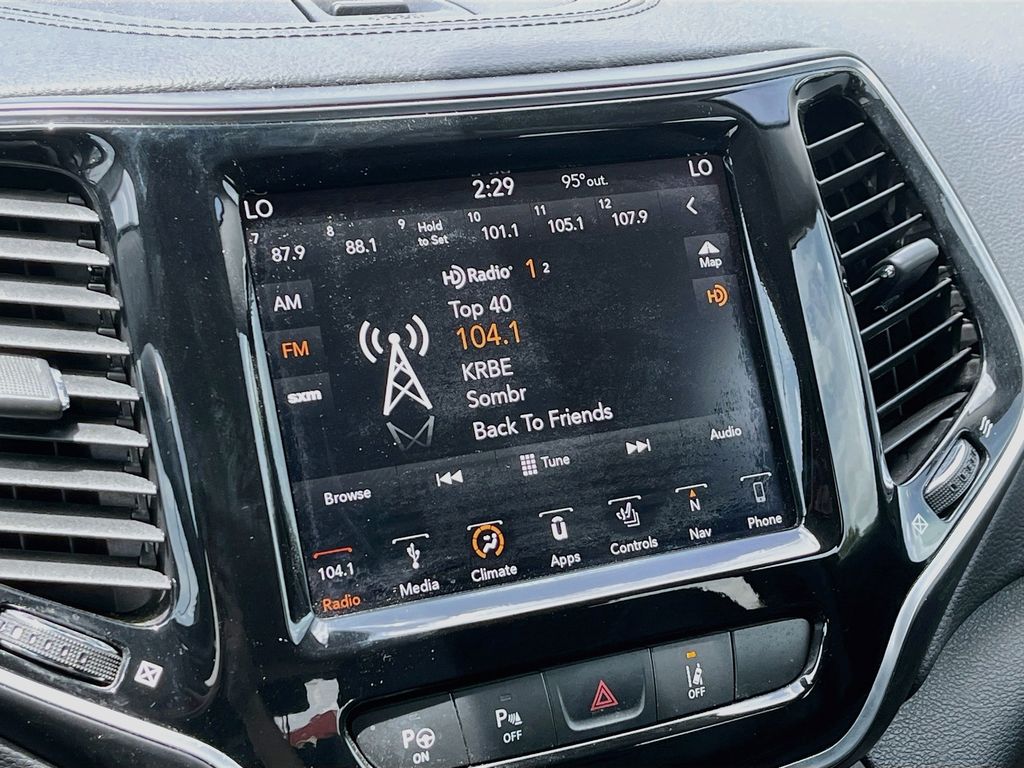 Used 2019 Gray Jeep Limited image 15