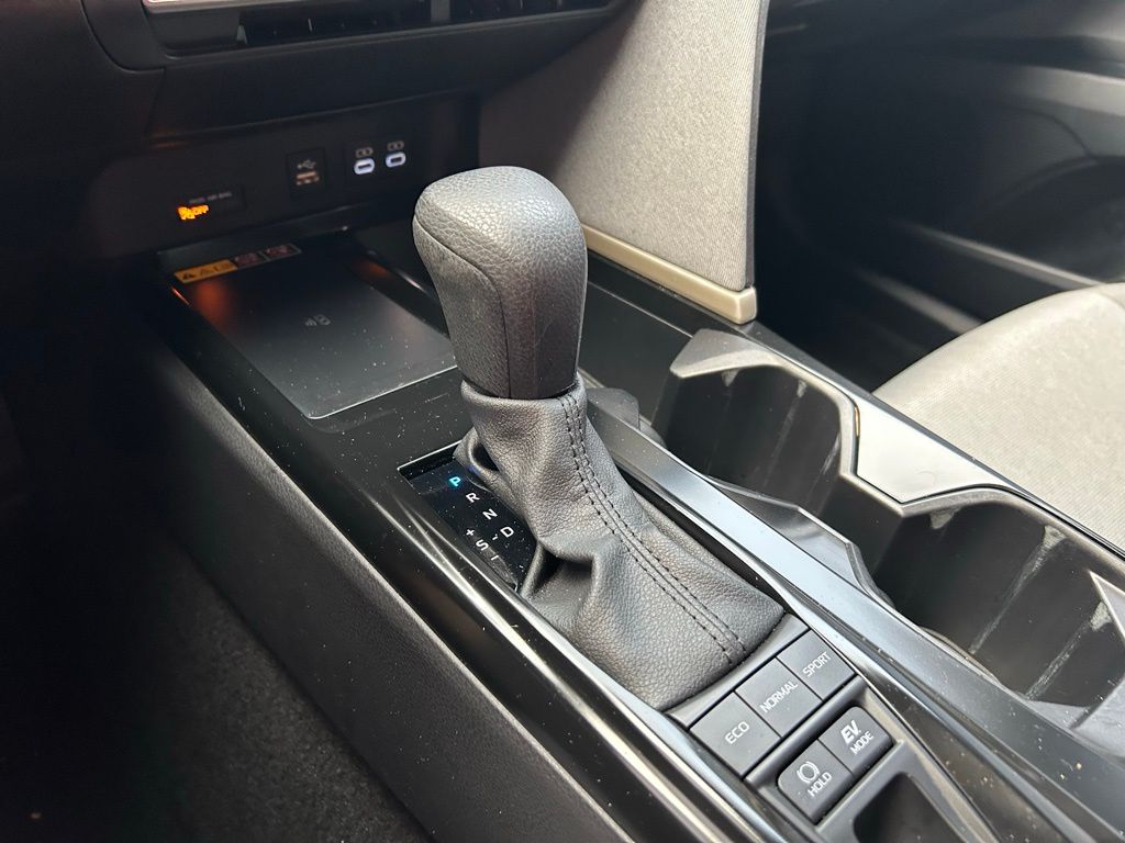 Thumbnail: 2025 Toyota Camry - 26