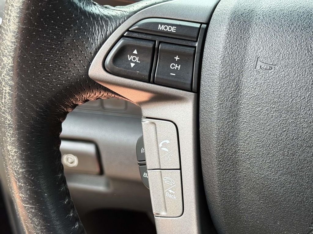 Used 2011 Black Honda Touring image 25