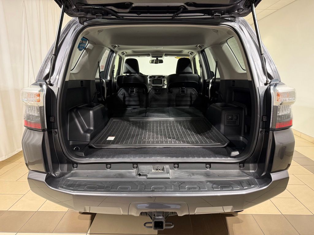 Thumbnail: 2017 Toyota 4Runner - 11