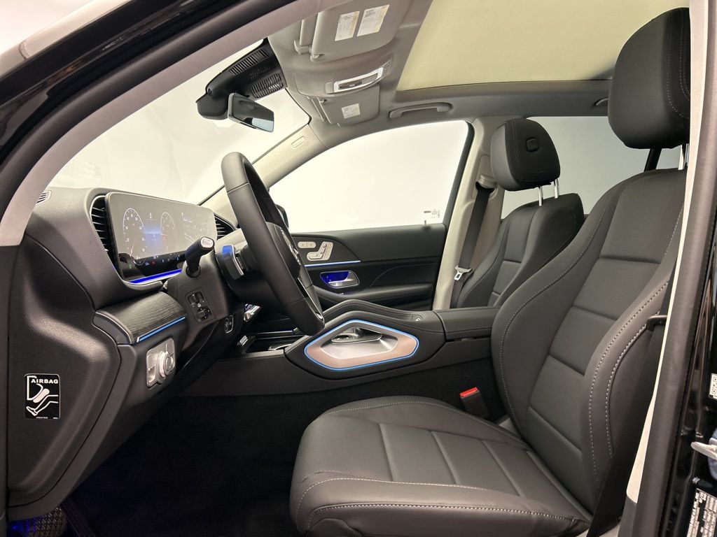 Thumbnail: 2026 Mercedes-Benz GLE - 12