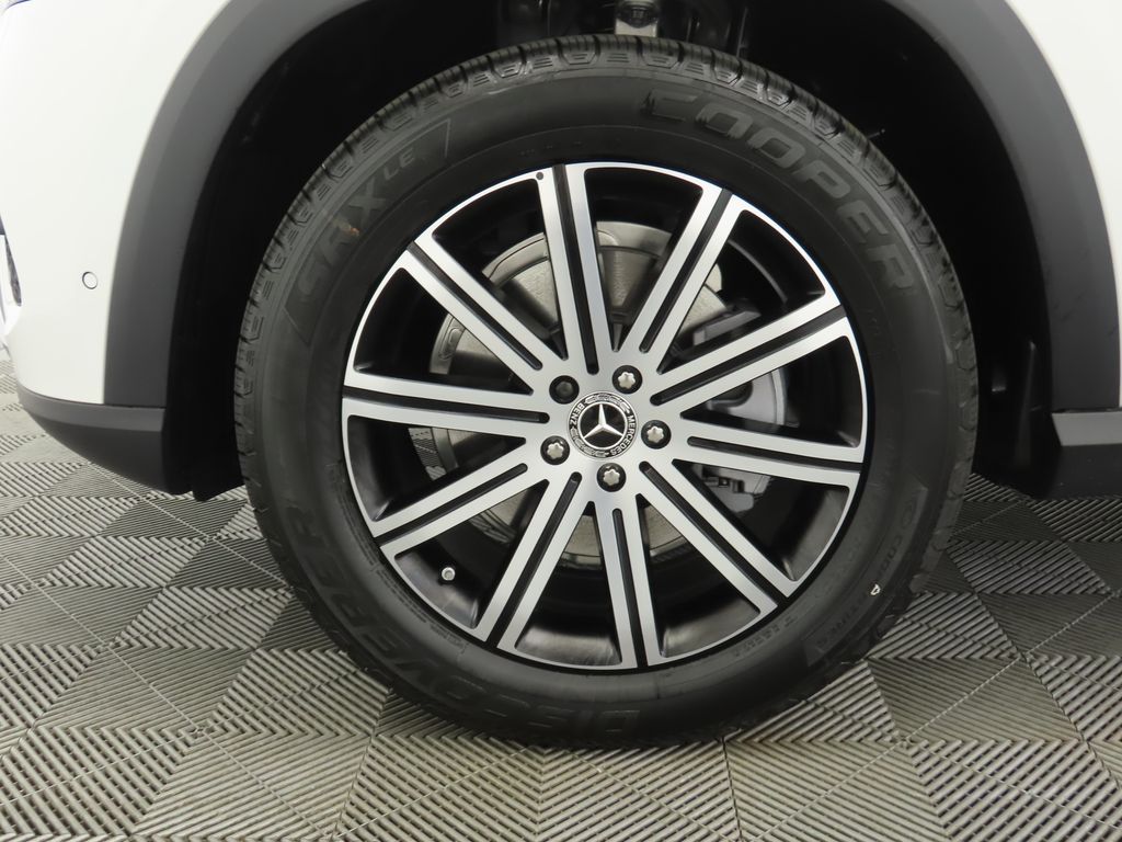 Thumbnail: 2026 Mercedes-Benz GLE - 32