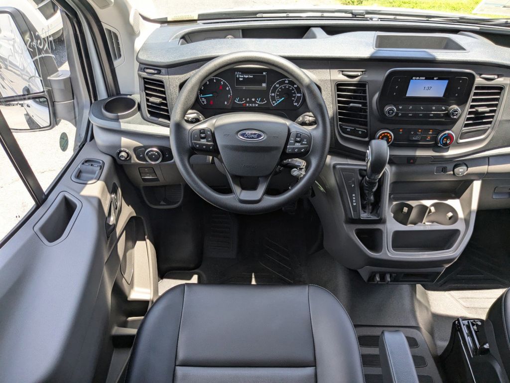2025 Ford Transit 250