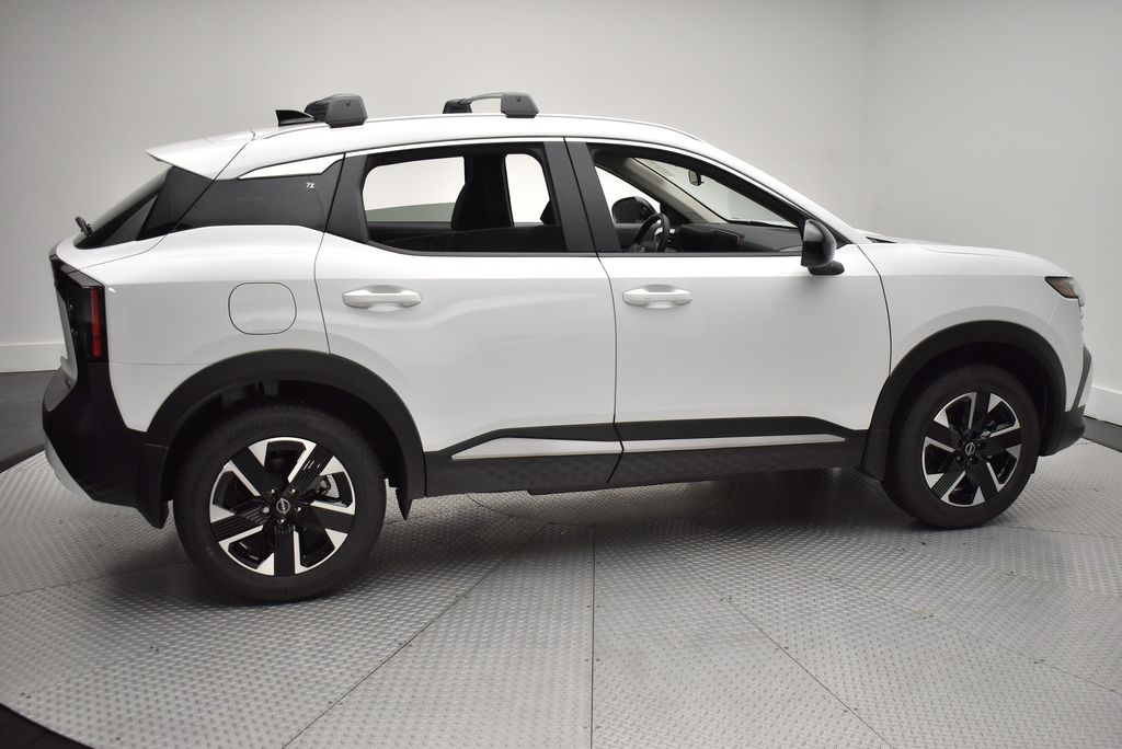 Thumbnail: 2026 Nissan Kicks - 4