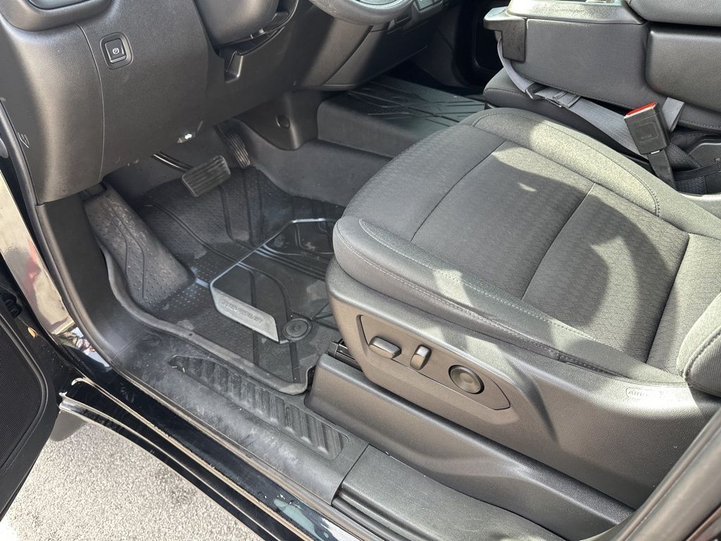 Used Car 2022 Chevrolet Silverado 1500  Custom For Sale Under $30,000 In Austin, Texas