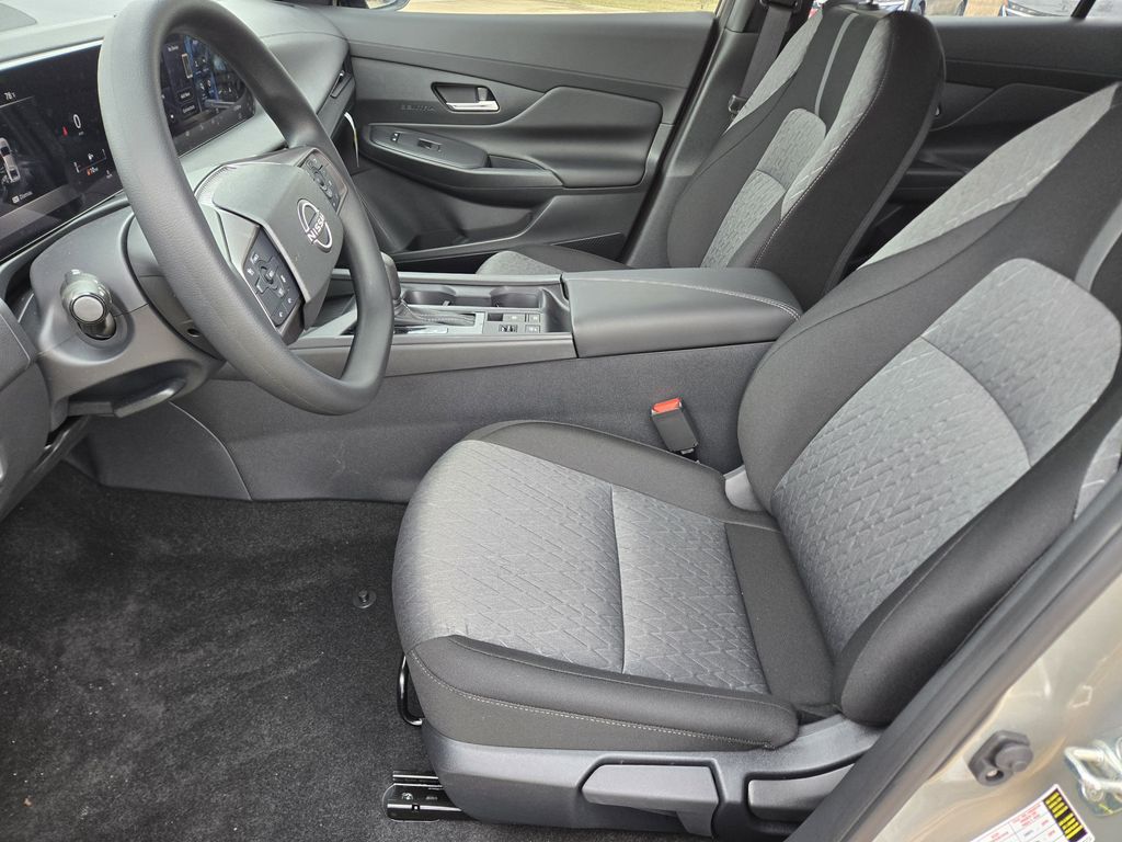 2026 Nissan Sentra SV - 6