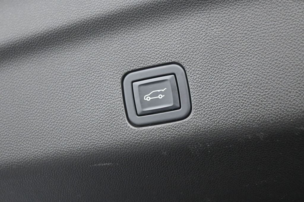 Used 2022 Cherry Red Tintcoat Chevrolet RST image 47