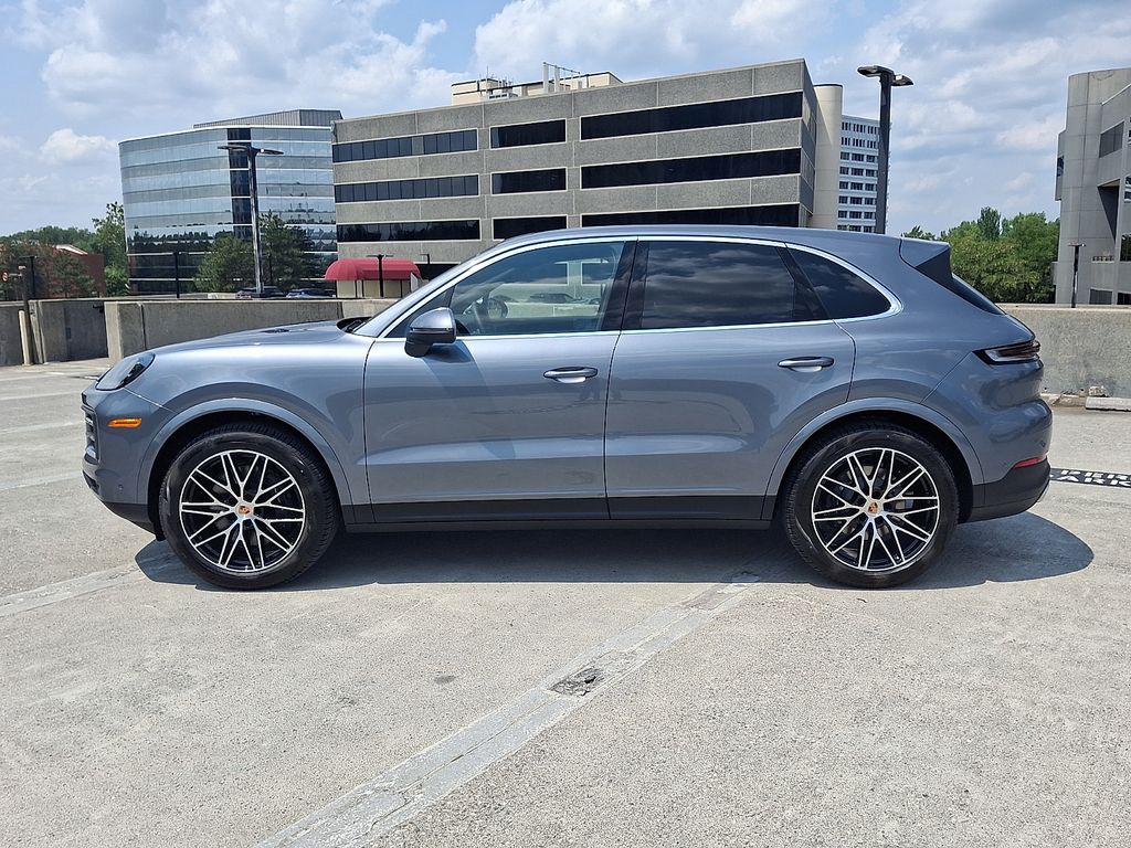 Thumbnail: 2026 Porsche Cayenne - 2