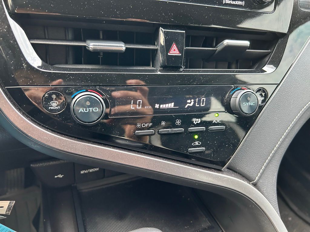 Thumbnail: 2023 Toyota Camry - 26