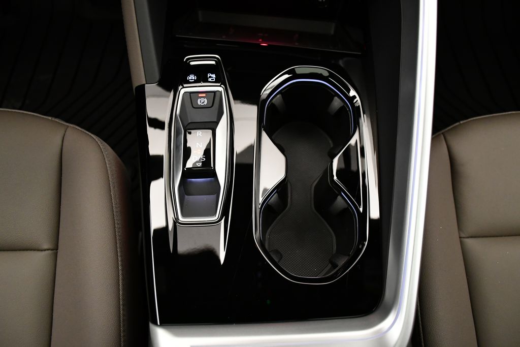 Thumbnail: 2025 Audi Q5 - 29