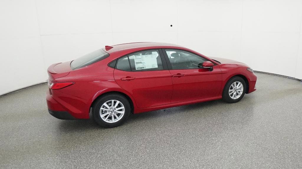 2025 Toyota Camry LE 27