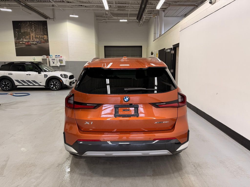 Thumbnail: 2025 BMW X1 - 5