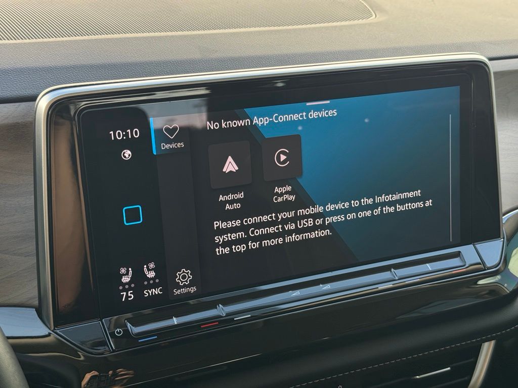 2025 Volkswagen Atlas 2.0T SE w/Technology Pure White - Jim Hudson Acura - Image 38