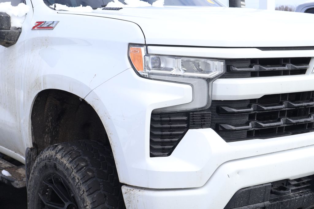 Thumbnail: 2022 Chevrolet Silverado 1500 - 4