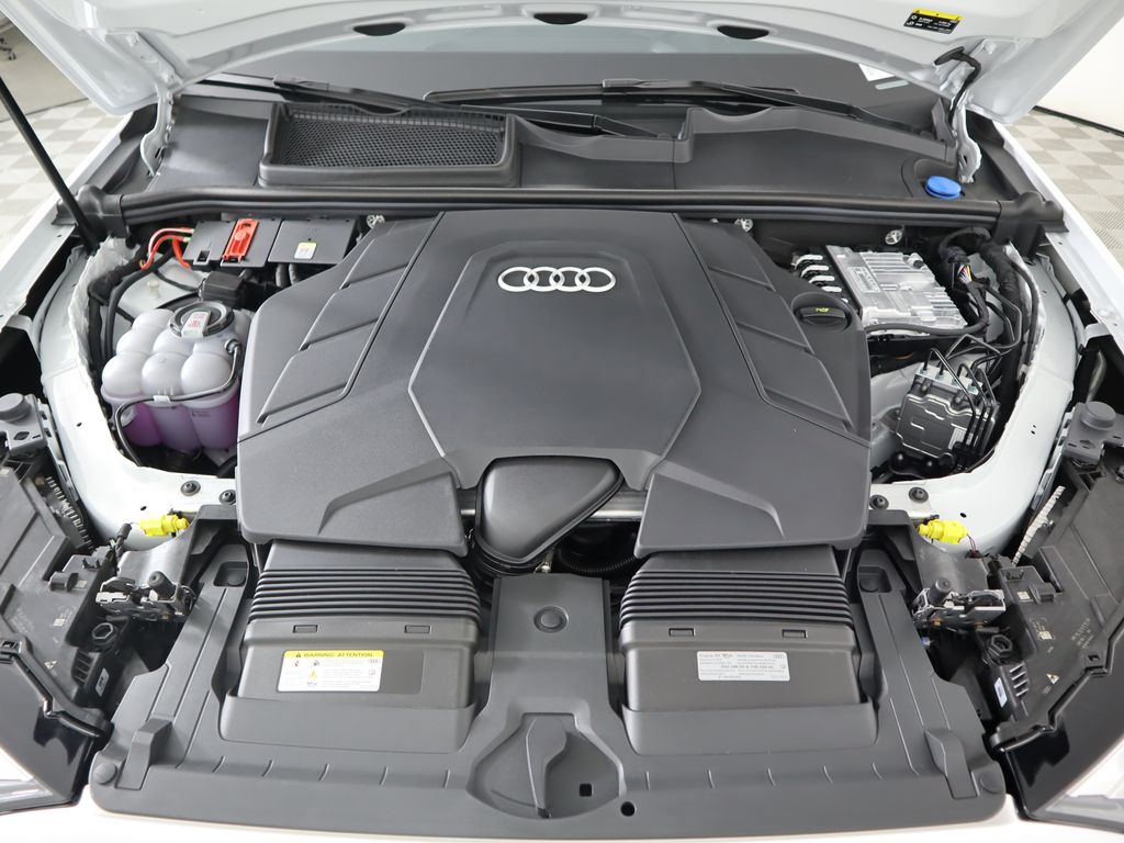 Thumbnail: 2025 Audi Q7 - 31