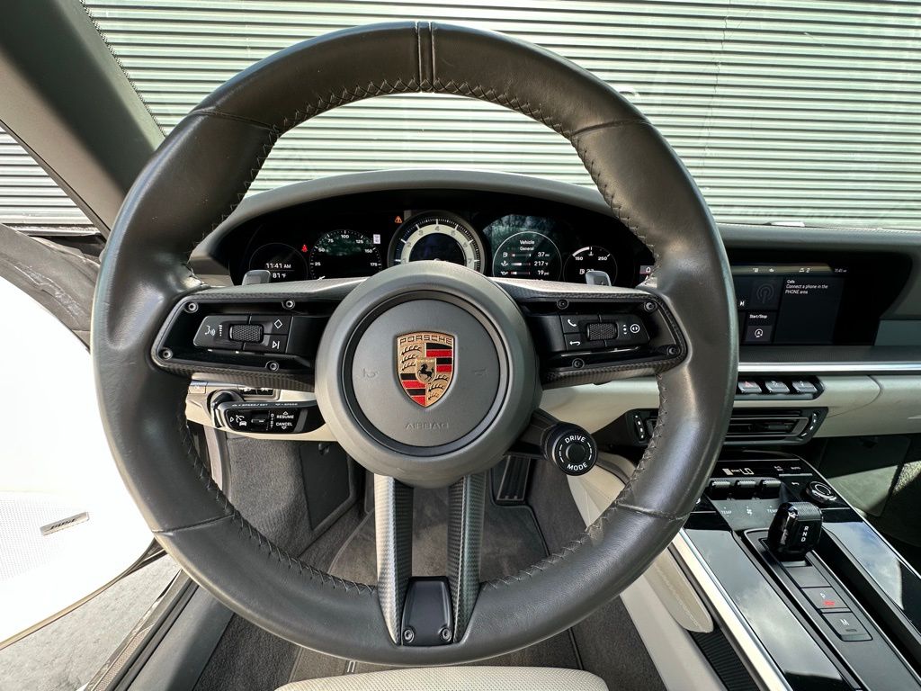 Thumbnail: 2020 Porsche 911 - 16