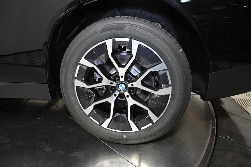 Thumbnail: 2026 BMW X3 - 12