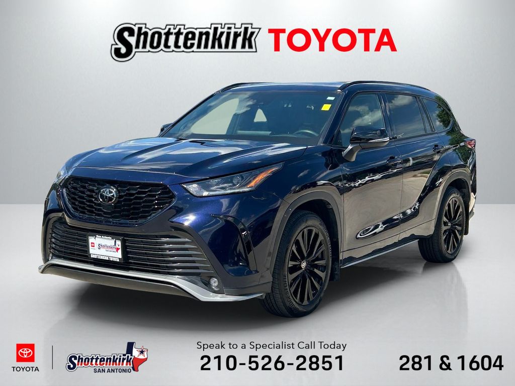 2023 Toyota Highlander XSE AWD's photo