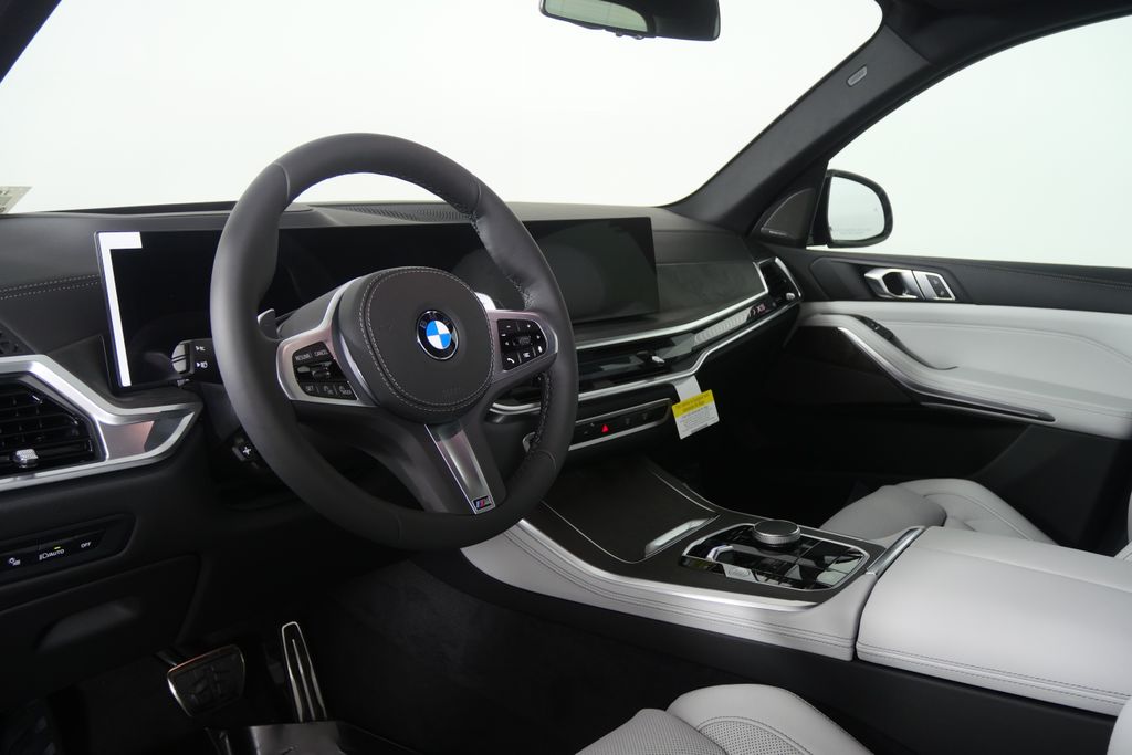 Thumbnail: 2026 BMW X5 - 12