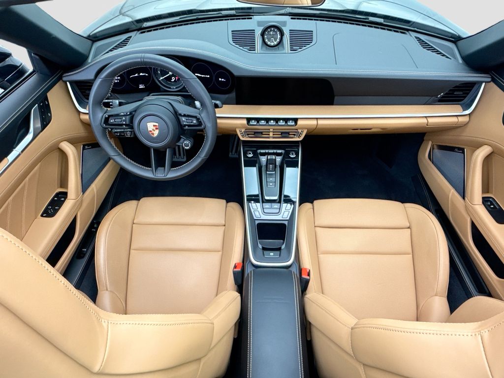 Thumbnail: 2024 Porsche 911 - 24