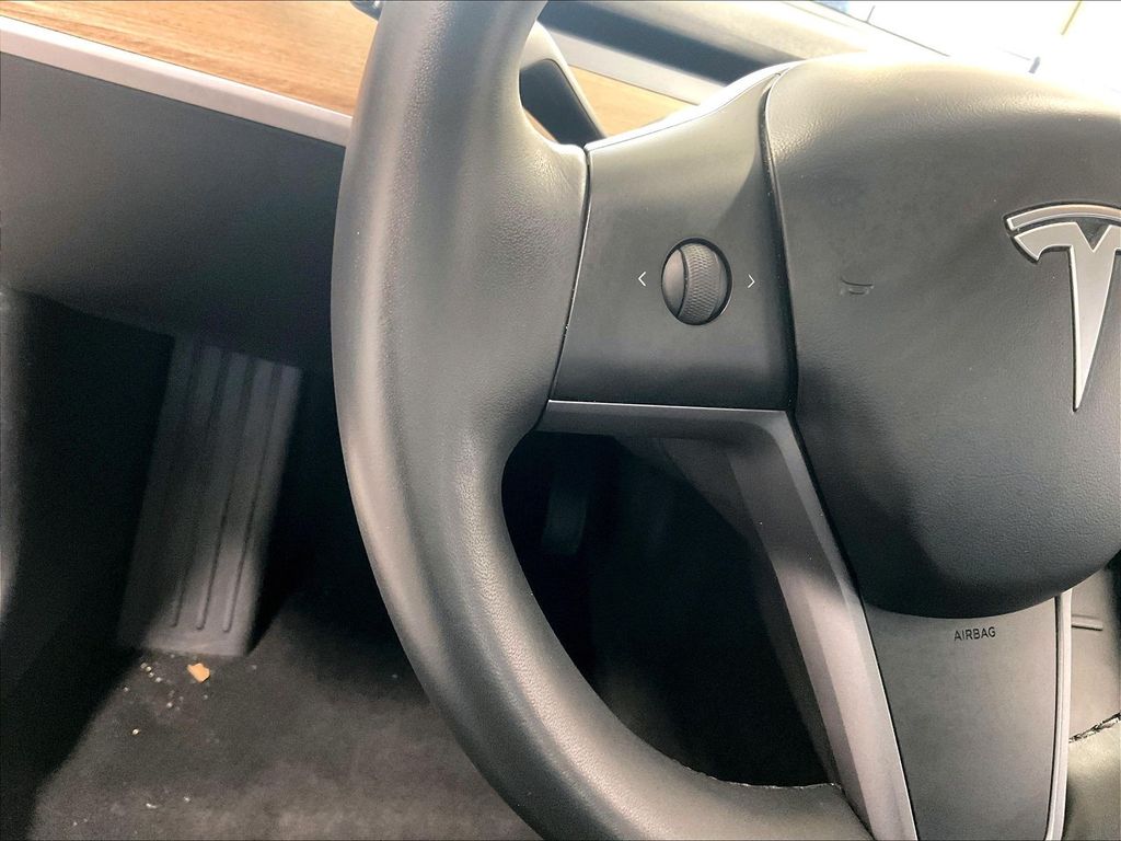 2018 Tesla Model 3 — photo 23