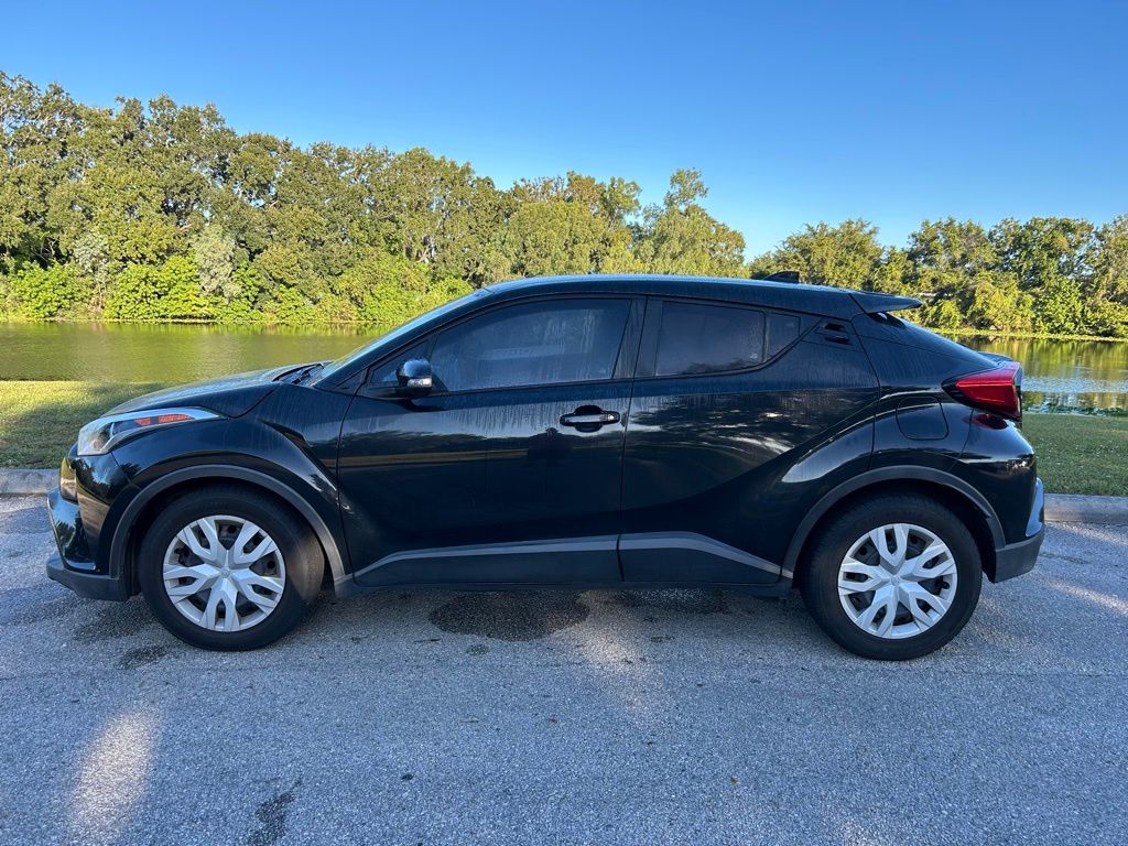 Thumbnail: 2019 Toyota C-HR - 2