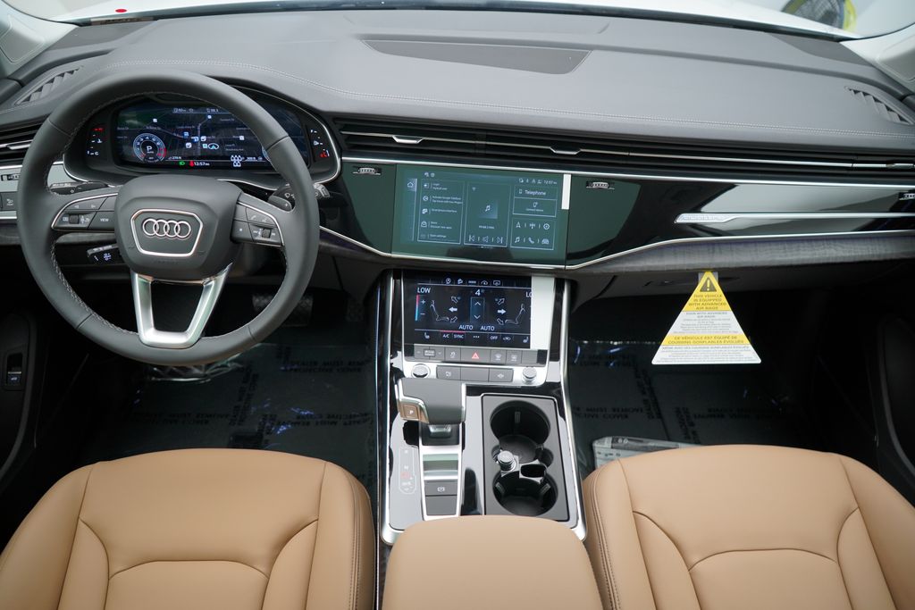 2025 Audi Q7  11