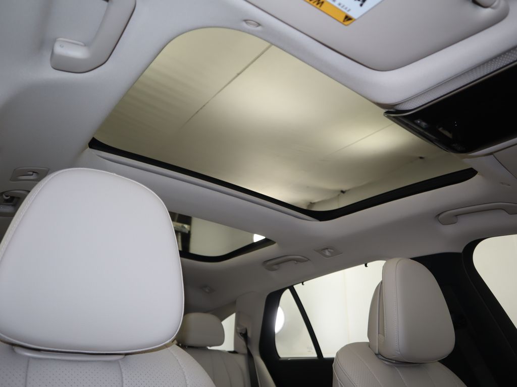 Thumbnail: 2026 Mercedes-Benz E-Class - 20