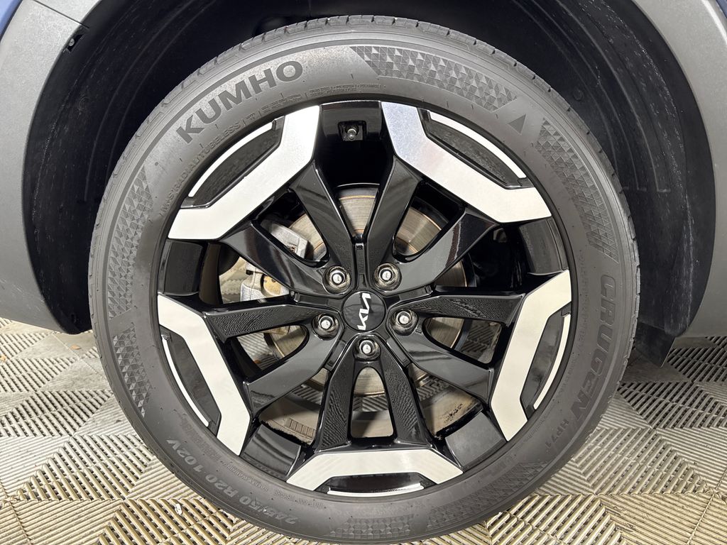 Certified Used 2024 Black Kia S image 12
