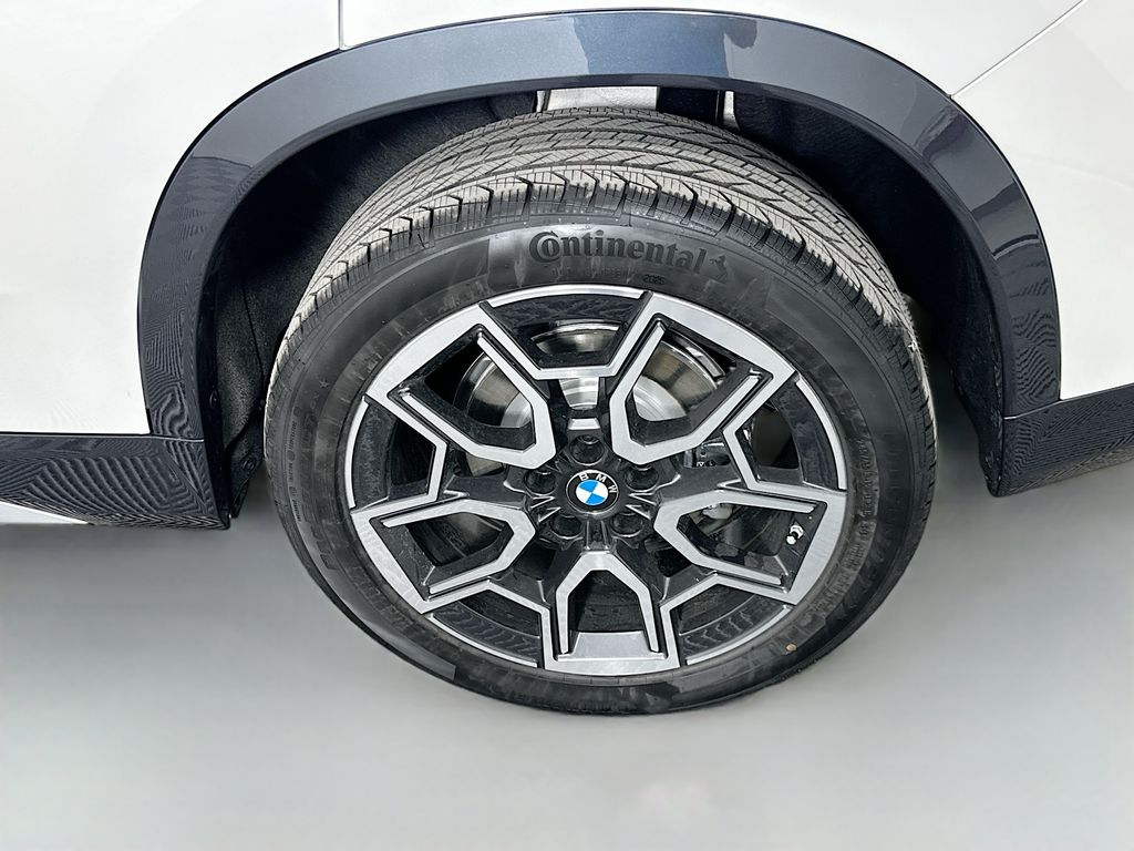 Thumbnail: 2025 BMW X1 - 23