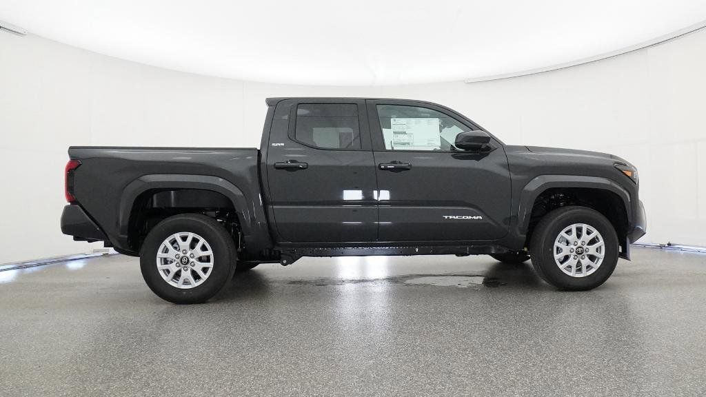 2025 Toyota Tacoma SR5 32