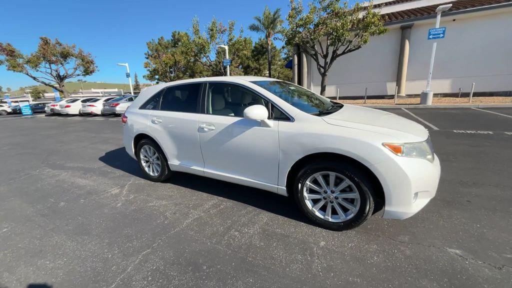 Thumbnail: 2010 Toyota Venza - 2