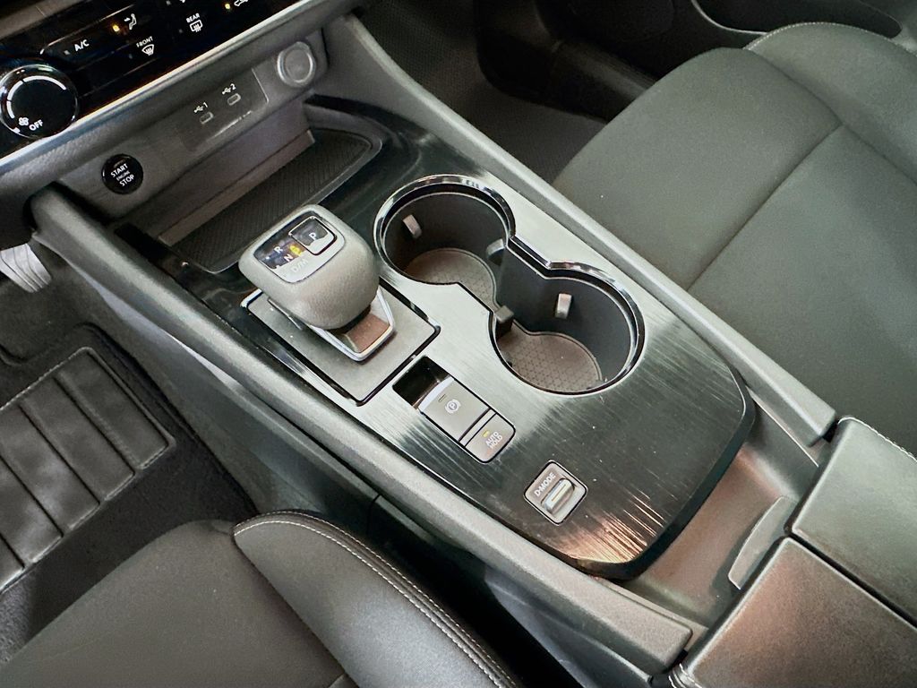 Thumbnail: 2024 Nissan Rogue - 16