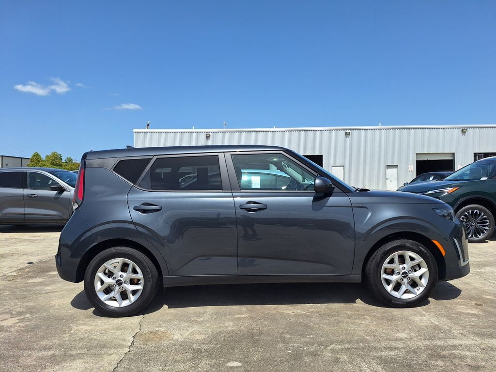 Used 2025 Gray Kia LX image 4