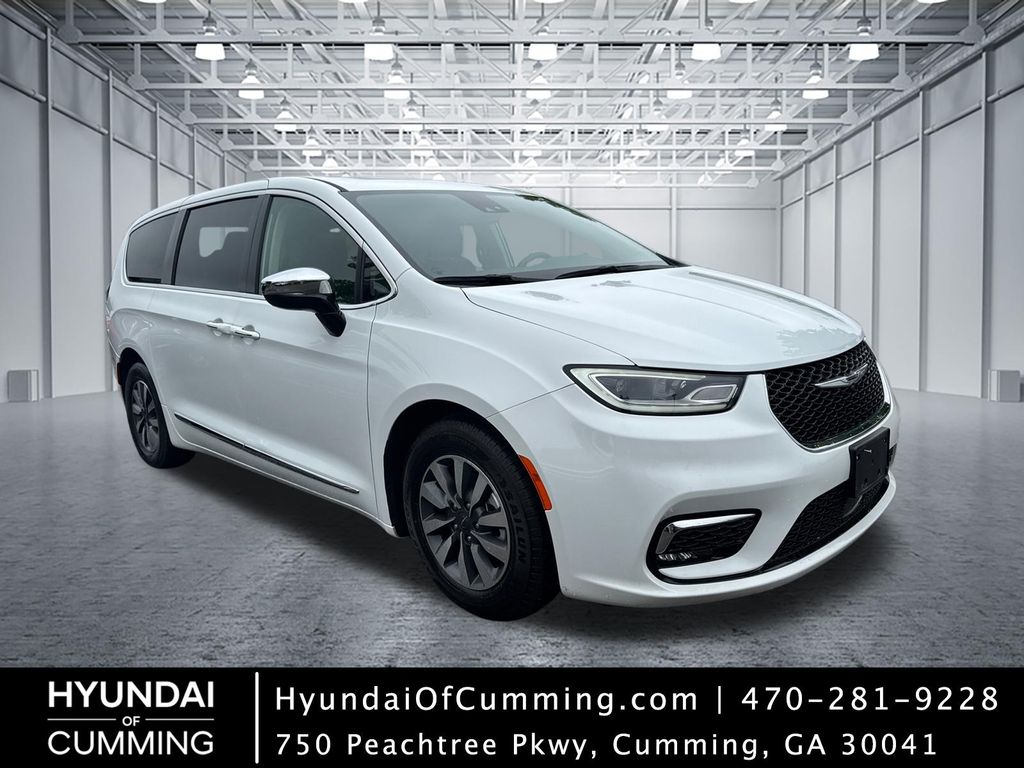 2023 Chrysler Pacifica Hybrid Limited