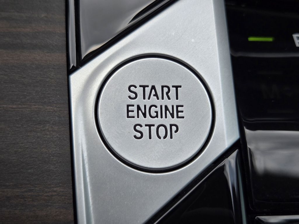 2025 BMW X5 sDrive40i White at Joe Myers Mazda Kia