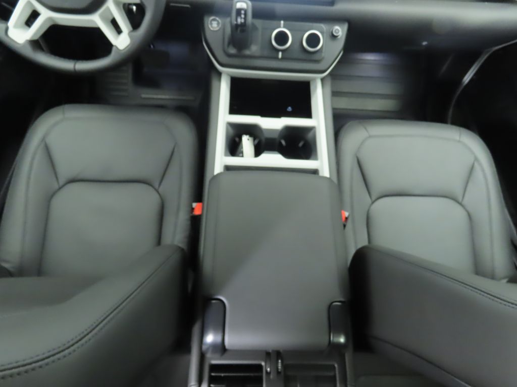 Thumbnail: 2025 Land Rover Defender - 15