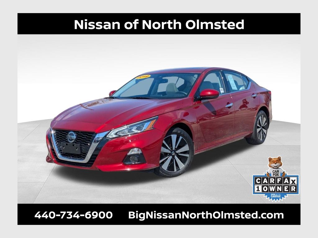 Red (Scarlet Ember Tintcoat) 2019 Nissan Altima 2.5 SL AWD Sedan All-Wheel Drive Continuously Variable Transmission